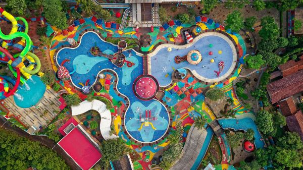 Partez à l'aventure : top campings avec parc aquatique en France !